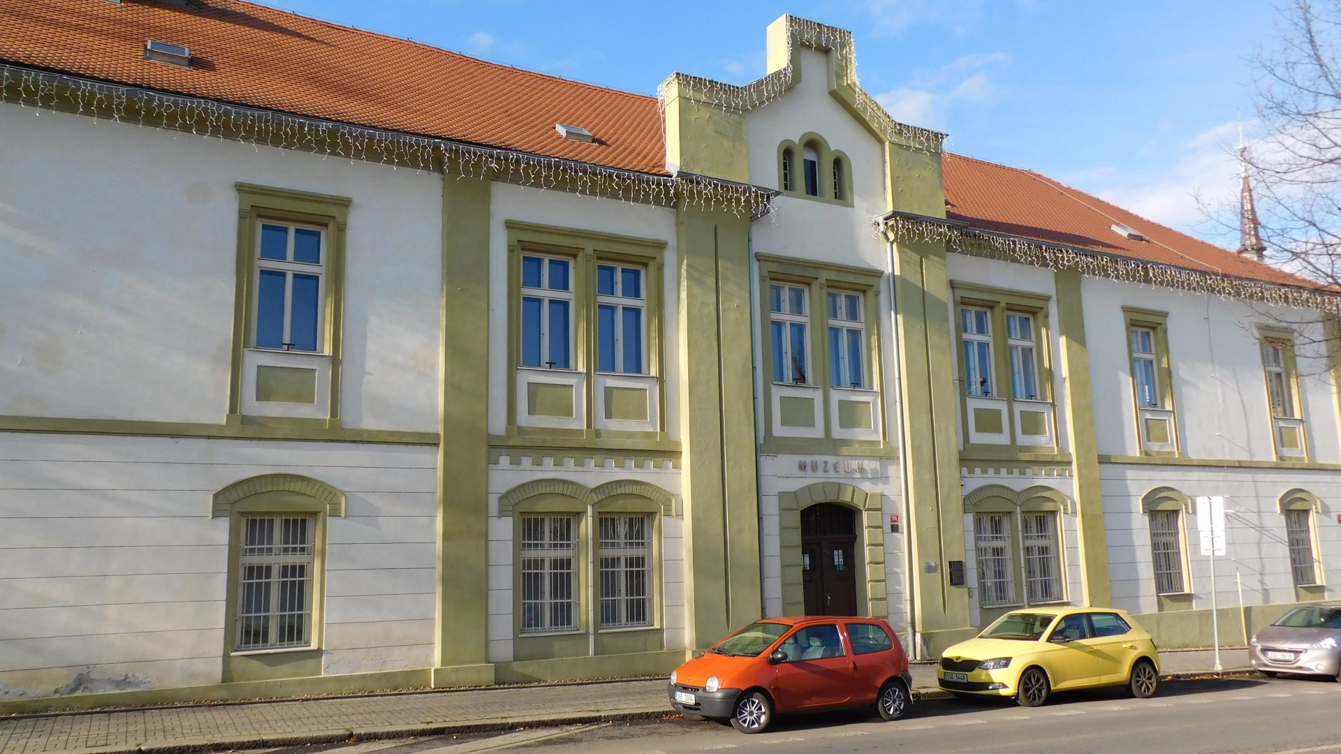 Nejen starci na chmelu. Poesiomat a žatecké muzeum