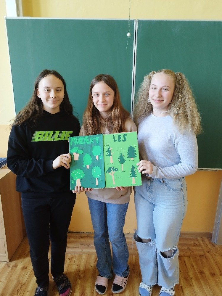 Školáci tvořili projekt o lese
